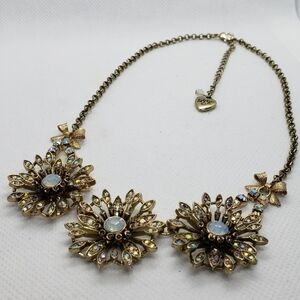 Betsey Johnson Flower statement necklace